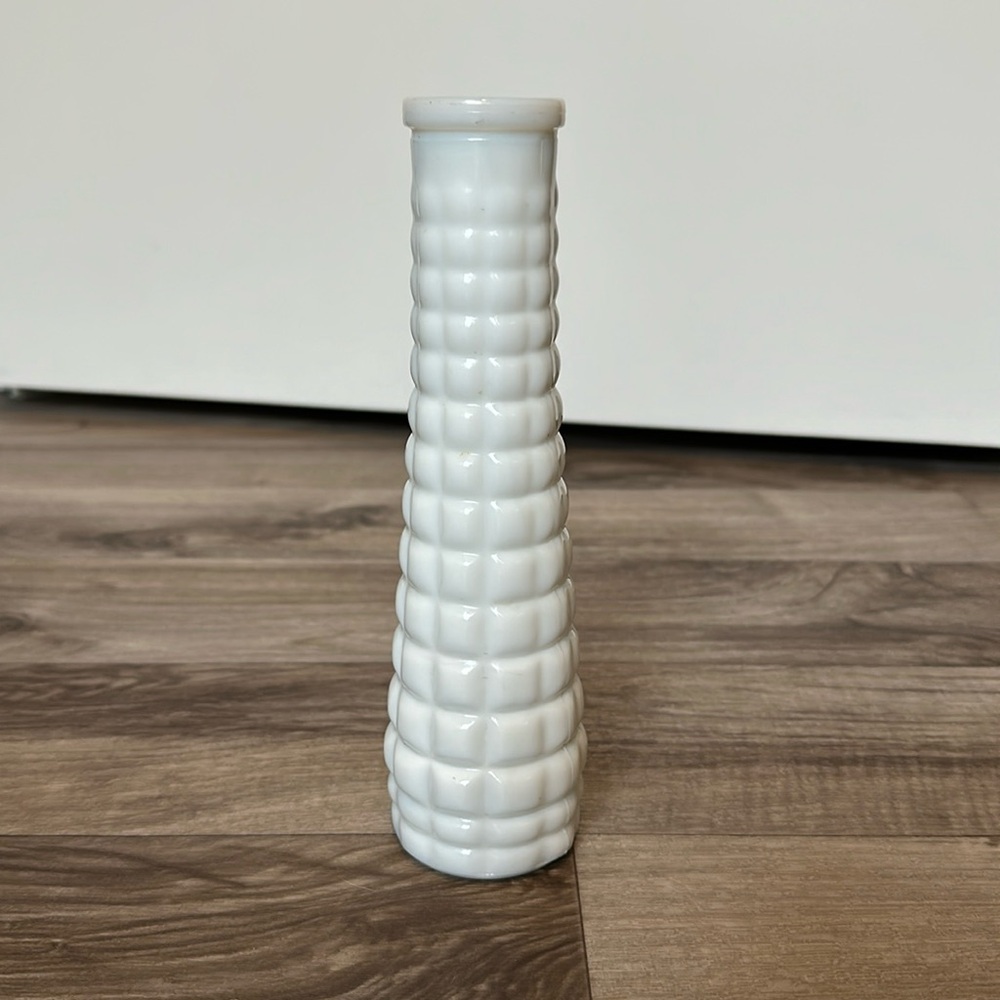 Milk glass vase
